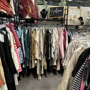 Amanda's Exchange - Used, Vintage & Consignment Near Me - Carmel, Indiana
