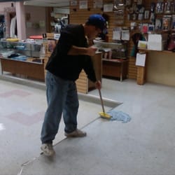Maximum Carpet Cleaning - Floor Maintenance