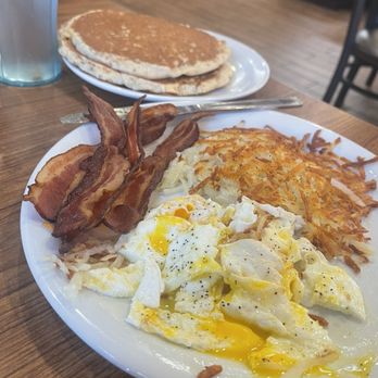 Denny's - Breakfast slam - Diners Near Me - Bakersfield, California