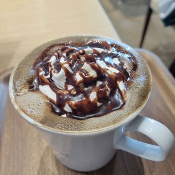 Nana's Green Tea - Hojicha Chocolate Latte - Desserts Near Me - Bellevue, Washington