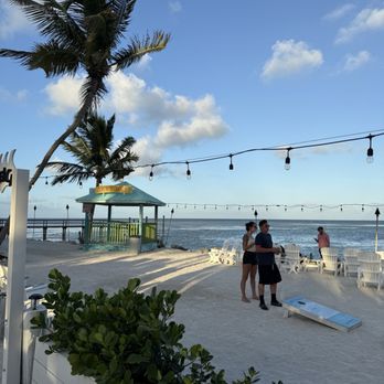Lazy Days Restaurant - Seafood Near Me - Islamorada, Florida Lazy Days Restaurant - Seafood Near Me - Islamorada, Florida