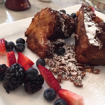 Gracie's - French toast made even better with berries vs bananas. - New American Near Me - Portland, Oregon Gracie's - French toast made even better with berries vs bananas. - New American Near Me - Portland, Oregon