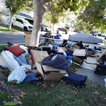 Rudys Junk hauling - Household trash haul away .
Before picture - Junk Removal & Hauling Near Me - Spring Valley, California Rudys Junk hauling - Household trash haul away .
Before picture - Junk Removal & Hauling Near Me - Spring Valley, California