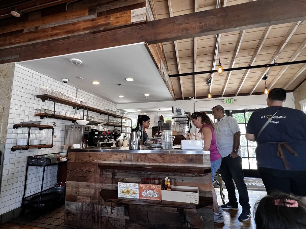 Aunties Bakery & Cafe