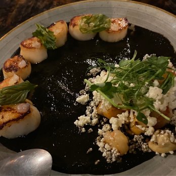 XO Restaurant - Pan Seared Scallops, Squid Ink Cioppino, House Ricotta, Mussels, Shrimp - Asian Fusion Near Me - Honolulu, Hawaii