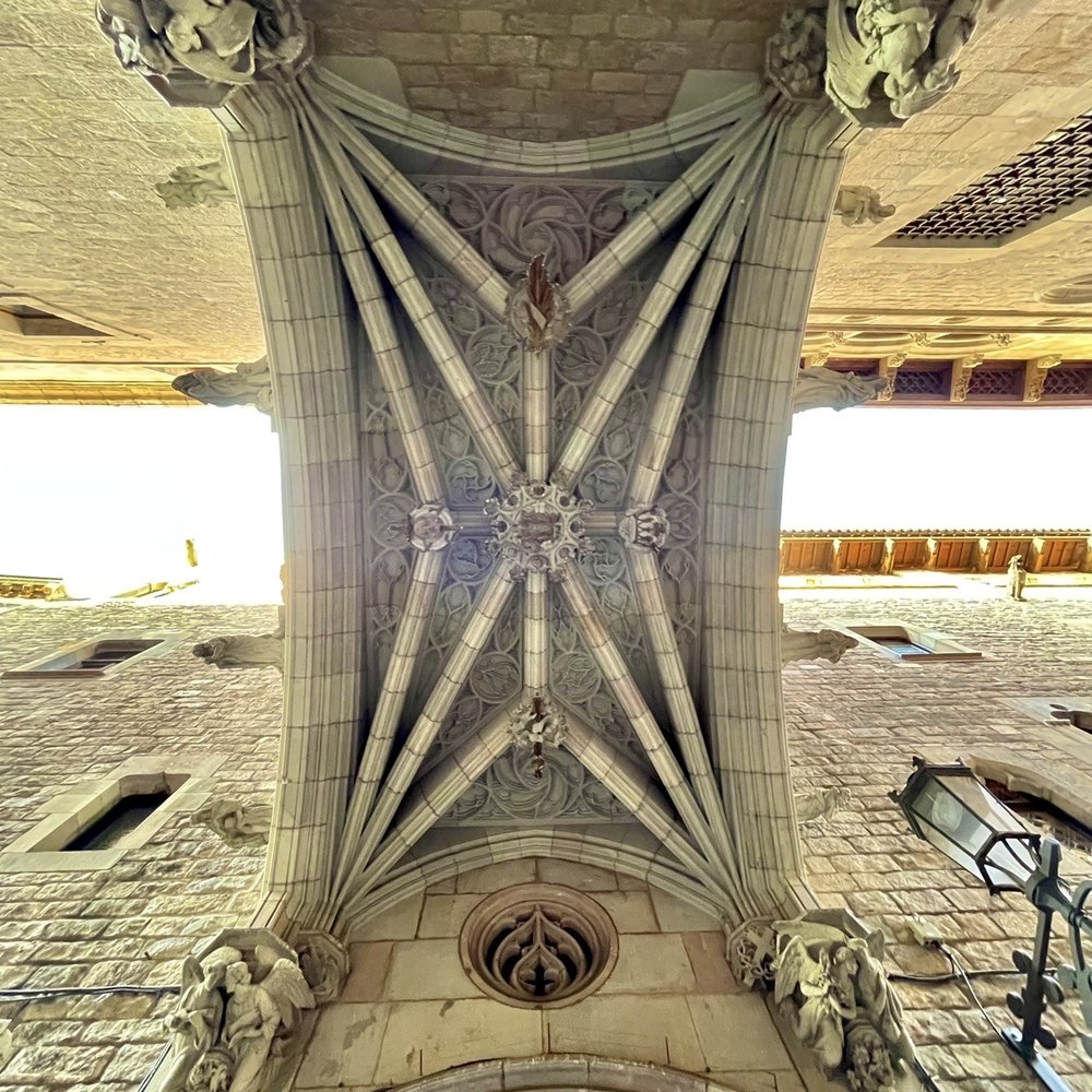 Barri Gòtic - Legend says anyone who crosses the bridge and sees the skull will fall prey to an evil spell. - Local Flavor Near Me