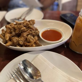 Ros Niyom Thai - Hed Tod - Thai Near Me - Round Rock, Texas Ros Niyom Thai - Hed Tod - Thai Near Me - Round Rock, Texas