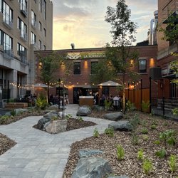 La Korrigane - Patio in evening.