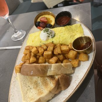 Brunch With Me - Lobster Omelet - Breakfast & Brunch Near Me - Saint Clair Shores, Michigan Brunch With Me - Lobster Omelet - Breakfast & Brunch Near Me - Saint Clair Shores, Michigan