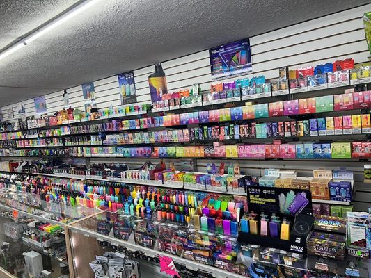 elfbar nachfüll pod läuft aus Vapor City 2 is a Vape Shop in Hartland, MI 48353 main image 0