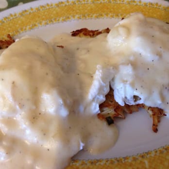 808 Grindz Cafe - Crab Latkes - Cafes Near Me - Lahaina, Hawaii