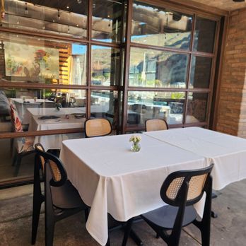Biryani Hunter - Inside - Indian Near Me - Laguna Beach, California