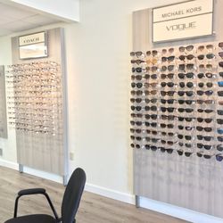 Pearle Vision - Inside the store