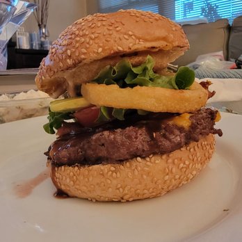 Vons - Last minute burger, grilled had formed patties and a load of fixins. - Grocery Near Me - Redondo Beach, California