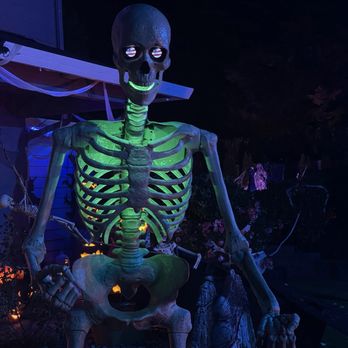 Holidays on Franklin - Haunted Houses Near Me - Vancouver, Washington