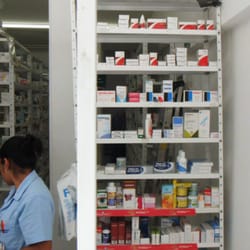 Farmacias Bazar, suc. ruta 5 - Interior.