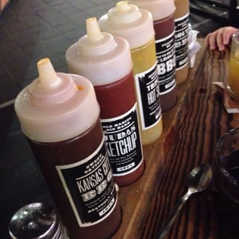 Red's True Barbecue - Range of barby sauces - Barbeque Near Me - Manchester, XGM