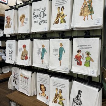 Buc-ee's - Kitchen towels - Gas Stations Near Me - Royse City, Texas