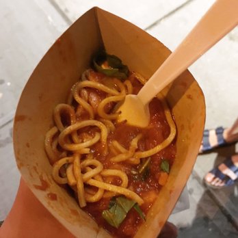 Spaghetti Incident - Got the mozzarella, chopped tomato, and basil spaghetti, would recommend, - Italian Near Me - New York, New York