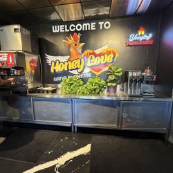 Honey Love - Drink station