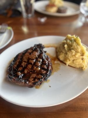 J. Alexander's Restaurant by null