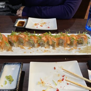 Kinja Sushi - AC Transit Roll: So fresh and so clean... really nice with the fresh tomatoes and cilantro. - Sushi Bars Near Me - Concord, California Kinja Sushi - AC Transit Roll: So fresh and so clean... really nice with the fresh tomatoes and cilantro. - Sushi Bars Near Me - Concord, California