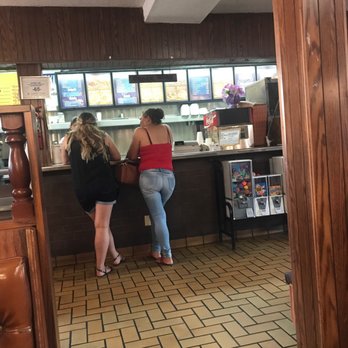 Golden Burger - Friday evening orders - Burgers Near Me - Long Beach, California Golden Burger - Friday evening orders - Burgers Near Me - Long Beach, California