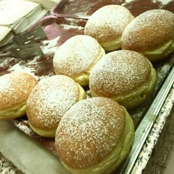 Laboratorio Dolciario La Varesina - Bomboloni crema e Nutella 1€ cad