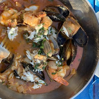 Sam's Chowder House - Ciopinno - Seafood Near Me - Half Moon Bay, California Sam's Chowder House - Ciopinno - Seafood Near Me - Half Moon Bay, California