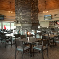 Cottonwood Golf & Country Club - Join us in our Lounge!