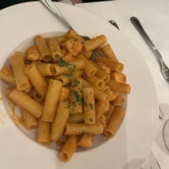 Trattoria D.O.C. - riggatonni with Rigatoni al Salmone - Italian Near Me - Evanston, Illinois