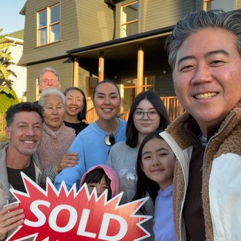 Sam Masarani - Mike & Camilla
Los Angeles - Real Estate Agents Near Me - Burbank, California Sam Masarani - Mike & Camilla
Los Angeles - Real Estate Agents Near Me - Burbank, California