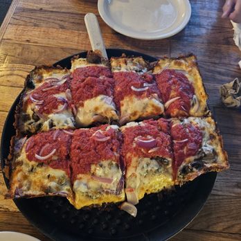 Brown Dog Pizza - Detroit pizza - Pizza Near Me - Telluride, Colorado