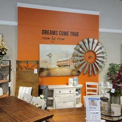 Ashley Store + Outlet