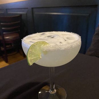 La Buena Vida - Spanish Near Me - Moriches, New York