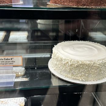 Zippy's - S. Eastern - Bakery case filled with amazing pastries and cakes. - Diners Near Me - Las Vegas, Nevada
