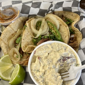 Totos BBQ Express - Pulled pork tacos and potato salad - Barbeque Near Me - Nashville, Tennessee Totos BBQ Express - Pulled pork tacos and potato salad - Barbeque Near Me - Nashville, Tennessee