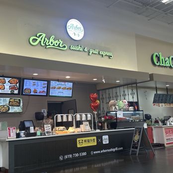 Arbor Sushi & Grill Express - Front of the sushi eatery - Sushi Bars Near Me - San Diego, California