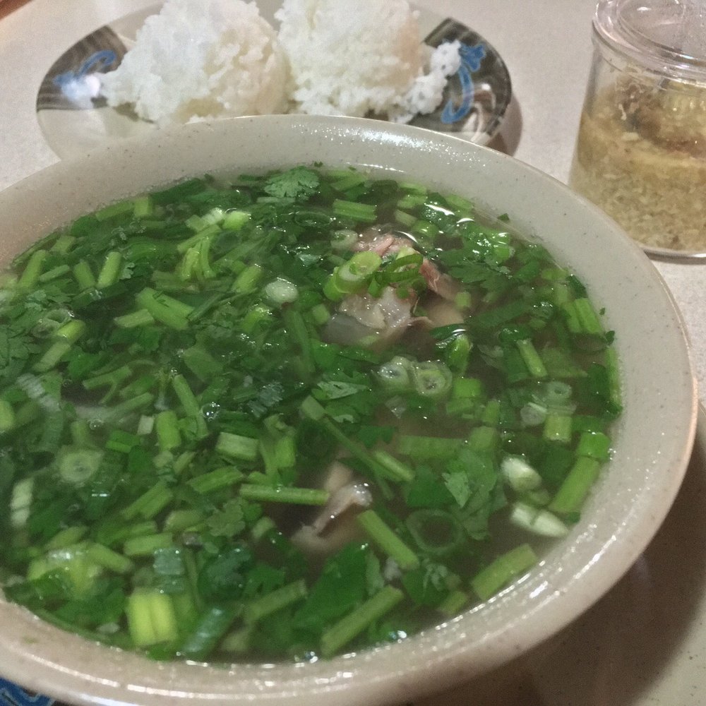 Kam Bowl - Small oxtail soup - Diners Near Me - Honolulu, Hawaii Kam Bowl - Small oxtail soup - Diners Near Me - Honolulu, Hawaii