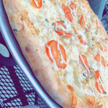 Neo Pizza- Annapolis - 14" Chesapeake Pizza w/ tomatoes - Bars Near Me - Annapolis, Maryland Neo Pizza- Annapolis - 14" Chesapeake Pizza w/ tomatoes - Bars Near Me - Annapolis, Maryland