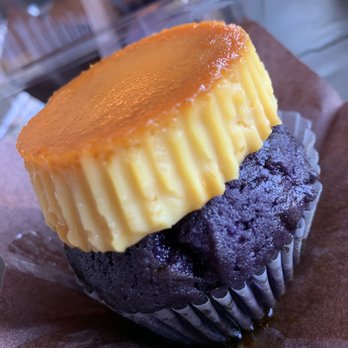 Cafe 86 - Ube flan - Desserts Near Me - Las Vegas, Nevada