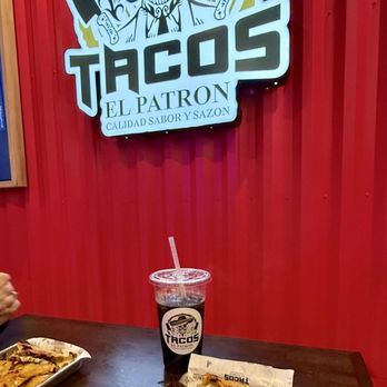 Tacos El Patron - Sample meal with sign - Tacos Near Me - Sherwood, Oregon Tacos El Patron - Sample meal with sign - Tacos Near Me - Sherwood, Oregon