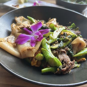 Flamin’ Thai - 23. Pad See Ew - Thai Near Me - Minneapolis, Minnesota