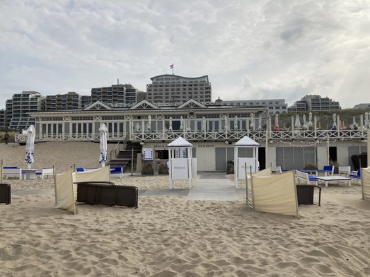 Breakers Beach House by null