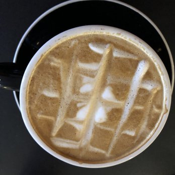 Cadence Coffee - Latté with nice touch - Coffee & Tea Near Me - Chattanooga, Tennessee