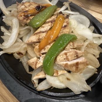 Manny's Tex-Mex - Chicken fajitas - Tex-Mex Near Me - Dallas, Texas