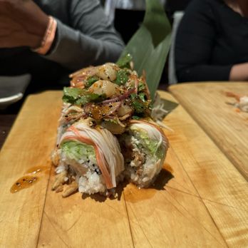 Misaki Sushi & Grill - Oisi roll - Sushi Bars Near Me - La Quinta, California Misaki Sushi & Grill - Oisi roll - Sushi Bars Near Me - La Quinta, California