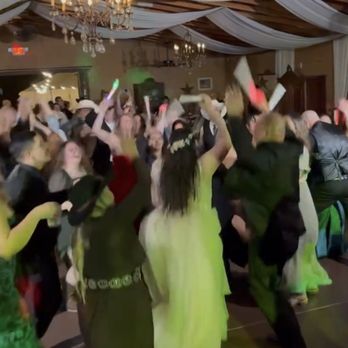 Best LA DJ Services - Weddings! A couples checklist so we don't miss a beat! - DJs Near Me - Corona, California