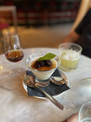 Uva Wine & Cocktail Bar by null