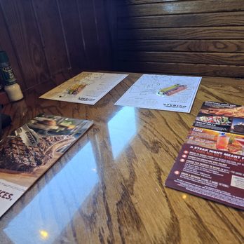 Outback Steakhouse - Table was clean - Steakhouses Near Me - Richmond, Virginia
